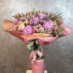 Şakayık ve Gül Buketi