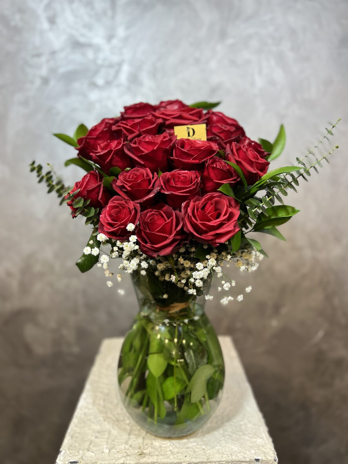 21’li Kırmızı Gül Aranjmanı | Cam Vazoda Gösterişli Tasarım - Görsel 3