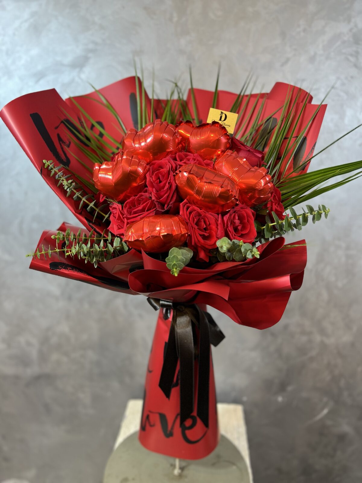 Kalpten 11 Kırmızı Gül Buketi & Kalp Balonlu Aşk Aranjmanı - Görsel 4