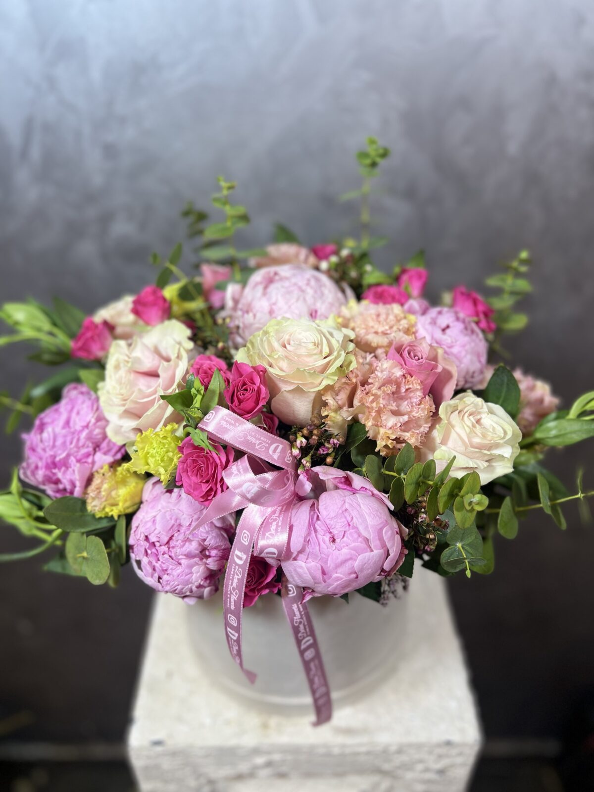 Signature Blossom – Şakayık & Gül Luxury Box - Görsel 2