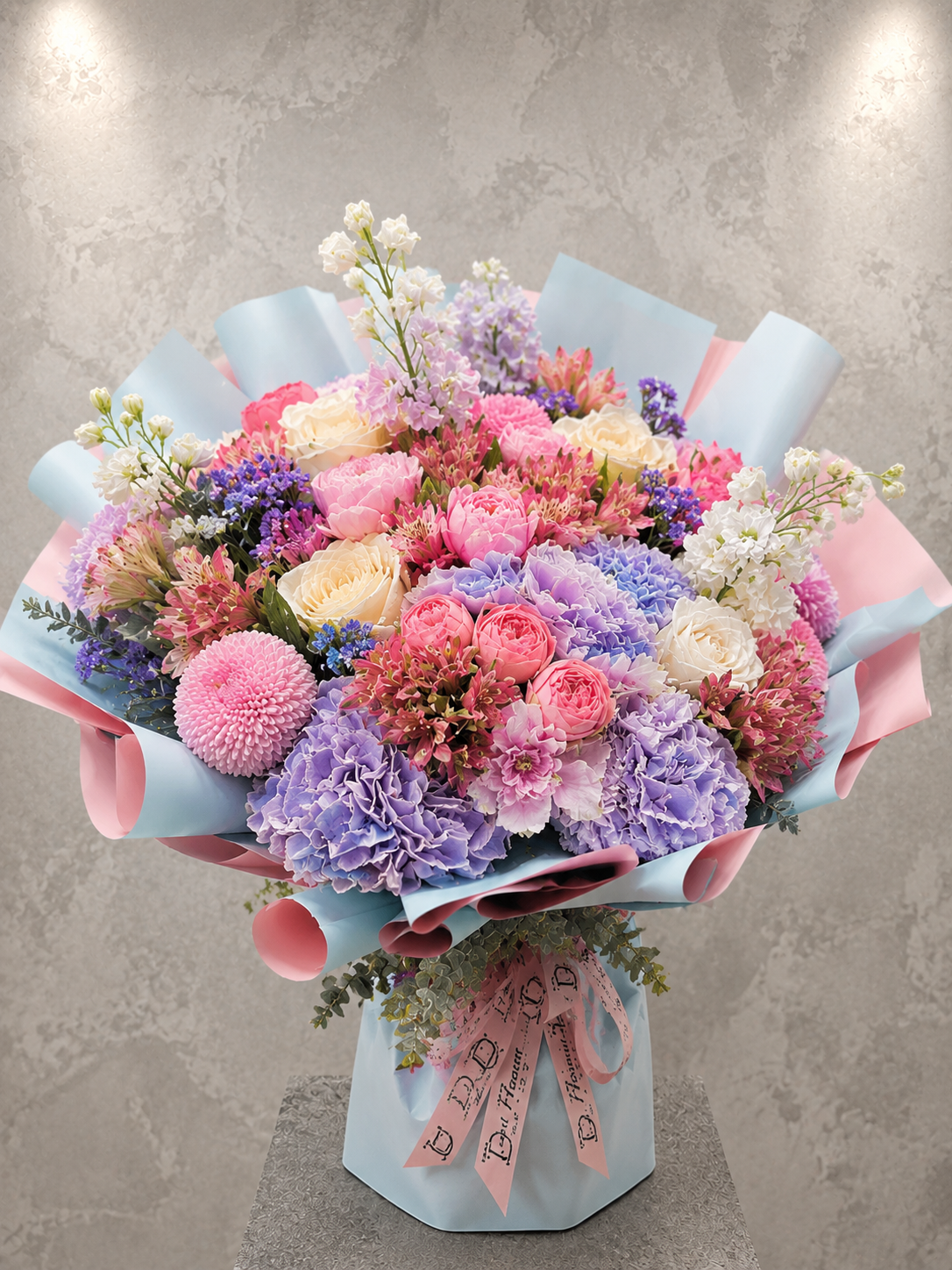 035ae0c3-c8a1-4f74-8a90-8f3fee7bb568 Pastel Dream Premium Buket | Ortanca, İthal Güller ve Mevsim Çiçeklerinden Lüks Tasarım - Görsel 1